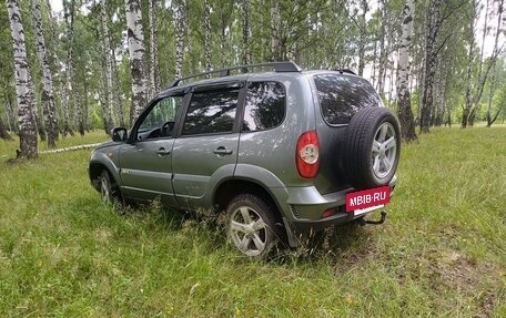 Chevrolet Niva I рестайлинг, 2014 год, 570 000 рублей, 3 фотография