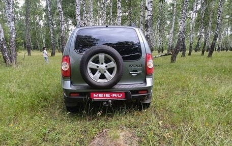 Chevrolet Niva I рестайлинг, 2014 год, 570 000 рублей, 4 фотография