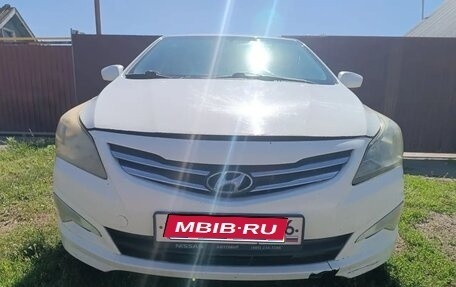 Hyundai Solaris II рестайлинг, 2015 год, 520 000 рублей, 1 фотография