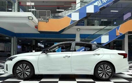 Nissan Altima VI (L34), 2023 год, 2 200 000 рублей, 4 фотография