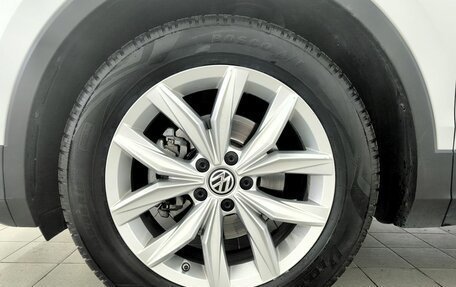 Volkswagen Tiguan II, 2018 год, 2 349 000 рублей, 10 фотография