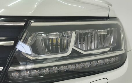 Volkswagen Tiguan II, 2018 год, 2 349 000 рублей, 9 фотография