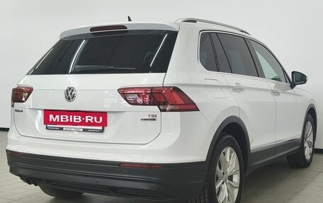 Volkswagen Tiguan II, 2018 год, 2 349 000 рублей, 5 фотография