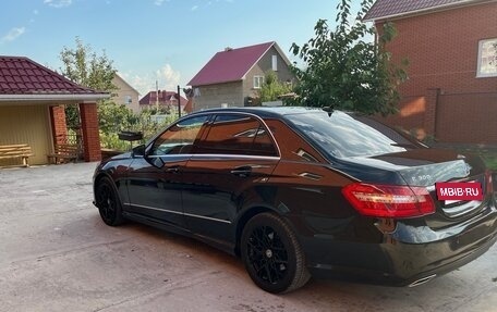 Mercedes-Benz E-Класс, 2009 год, 1 250 000 рублей, 3 фотография