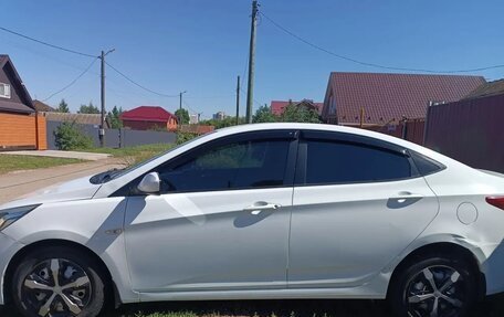 Hyundai Solaris II рестайлинг, 2015 год, 520 000 рублей, 4 фотография