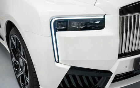 Rolls-Royce Cullinan, 2025 год, 55 000 000 рублей, 6 фотография