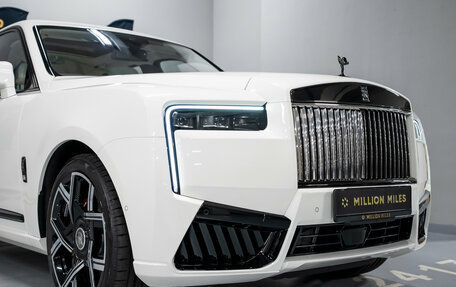 Rolls-Royce Cullinan, 2025 год, 55 000 000 рублей, 5 фотография