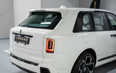 Rolls-Royce Cullinan, 2025 год, 55 000 000 рублей, 11 фотография