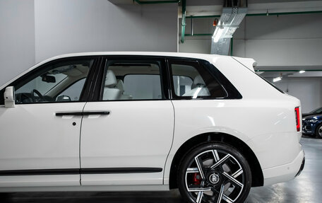 Rolls-Royce Cullinan, 2025 год, 55 000 000 рублей, 15 фотография
