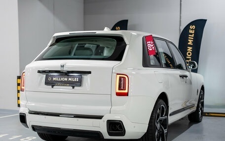 Rolls-Royce Cullinan, 2025 год, 55 000 000 рублей, 10 фотография