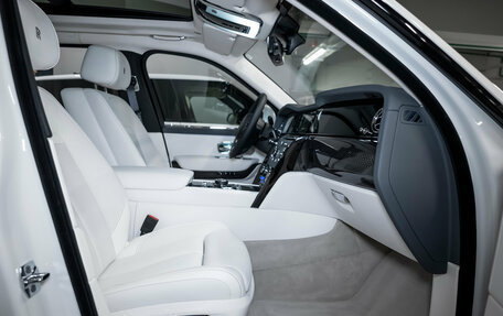 Rolls-Royce Cullinan, 2025 год, 55 000 000 рублей, 25 фотография