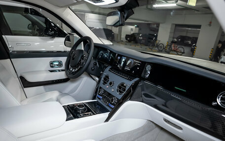 Rolls-Royce Cullinan, 2025 год, 55 000 000 рублей, 24 фотография