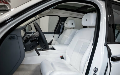 Rolls-Royce Cullinan, 2025 год, 55 000 000 рублей, 33 фотография