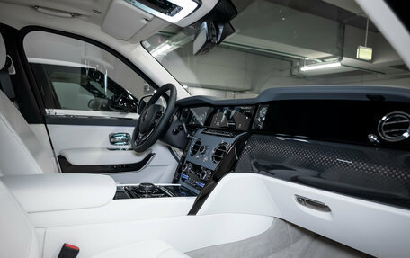 Rolls-Royce Cullinan, 2025 год, 55 000 000 рублей, 34 фотография