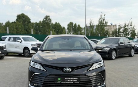 Toyota Camry, 2022 год, 3 450 000 рублей, 2 фотография