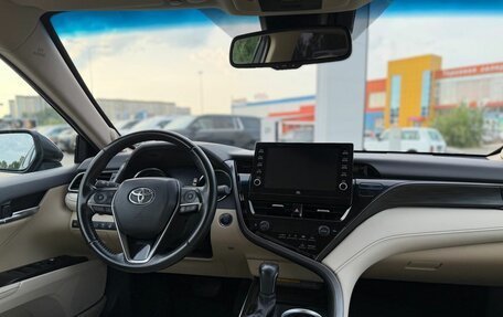 Toyota Camry, 2022 год, 3 450 000 рублей, 9 фотография