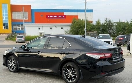 Toyota Camry, 2022 год, 3 450 000 рублей, 6 фотография