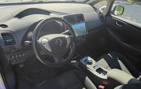 Nissan Leaf I, 2014 год, 1 300 000 рублей, 9 фотография