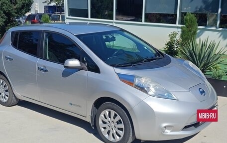 Nissan Leaf I, 2014 год, 1 300 000 рублей, 5 фотография