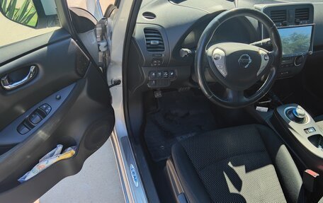 Nissan Leaf I, 2014 год, 1 300 000 рублей, 10 фотография
