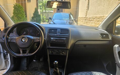 Volkswagen Polo VI (EU Market), 2017 год, 390 000 рублей, 10 фотография