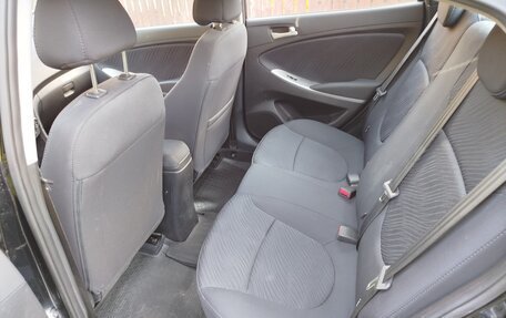 Hyundai Solaris II рестайлинг, 2015 год, 1 400 000 рублей, 9 фотография