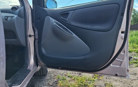 Toyota Vitz, 2001 год, 265 000 рублей, 8 фотография