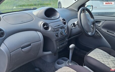 Toyota Vitz, 2001 год, 265 000 рублей, 16 фотография