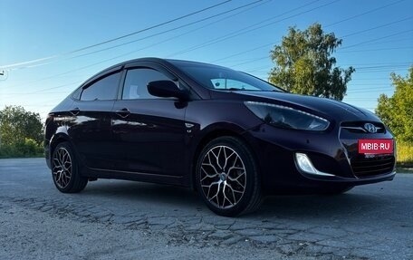 Hyundai Solaris II рестайлинг, 2013 год, 750 000 рублей, 6 фотография