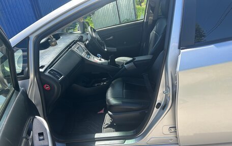 Toyota Prius, 2012 год, 810 000 рублей, 6 фотография