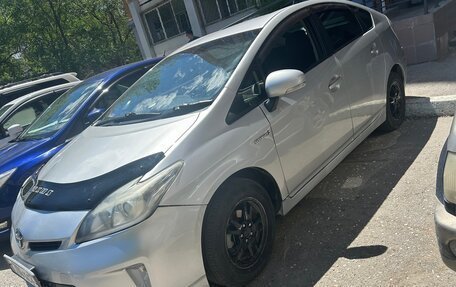 Toyota Prius, 2012 год, 810 000 рублей, 2 фотография