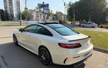 Mercedes-Benz E-Класс, 2017 год, 3 250 000 рублей, 5 фотография