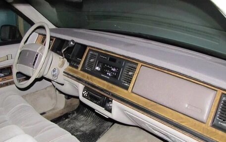 Lincoln Town Car II, 1990 год, 940 000 рублей, 8 фотография