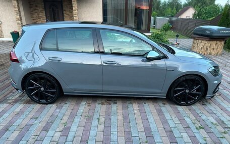 Volkswagen Golf R VII, 2017 год, 2 800 000 рублей, 7 фотография
