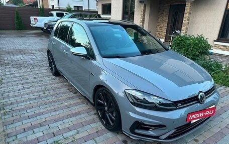 Volkswagen Golf R VII, 2017 год, 2 800 000 рублей, 8 фотография