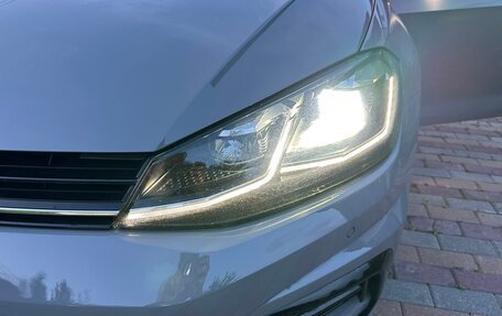 Volkswagen Golf R VII, 2017 год, 2 800 000 рублей, 16 фотография