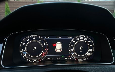 Volkswagen Golf R VII, 2017 год, 2 800 000 рублей, 13 фотография