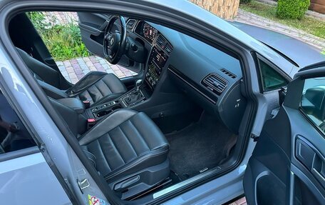 Volkswagen Golf R VII, 2017 год, 2 800 000 рублей, 12 фотография