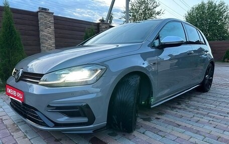 Volkswagen Golf R VII, 2017 год, 2 800 000 рублей, 19 фотография