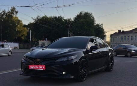Toyota Camry, 2019 год, 3 070 000 рублей, 1 фотография