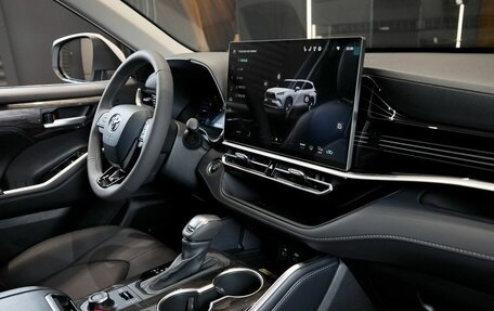 Toyota Highlander, 2026 год, 5 600 000 рублей, 13 фотография