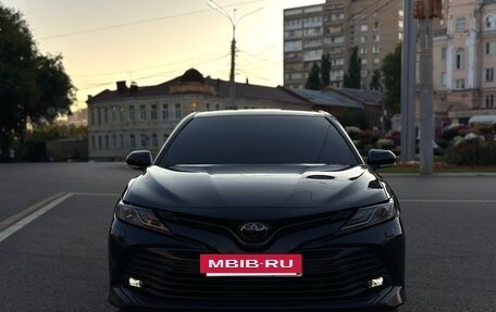 Toyota Camry, 2019 год, 3 070 000 рублей, 2 фотография