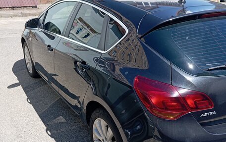 Opel Astra J, 2011 год, 690 000 рублей, 6 фотография