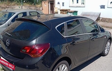 Opel Astra J, 2011 год, 690 000 рублей, 5 фотография