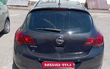 Opel Astra J, 2011 год, 690 000 рублей, 4 фотография