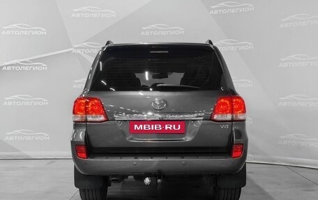 Toyota Land Cruiser 200, 2010 год, 3 147 000 рублей, 4 фотография