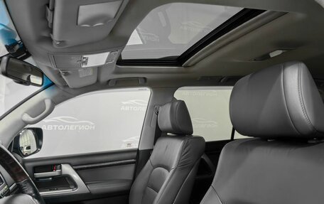 Toyota Land Cruiser 200, 2010 год, 3 147 000 рублей, 16 фотография