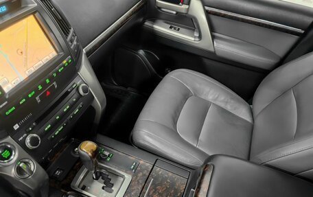 Toyota Land Cruiser 200, 2010 год, 3 147 000 рублей, 18 фотография