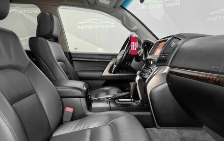 Toyota Land Cruiser 200, 2010 год, 3 147 000 рублей, 20 фотография