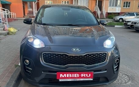 KIA Sportage IV рестайлинг, 2018 год, 1 900 000 рублей, 3 фотография